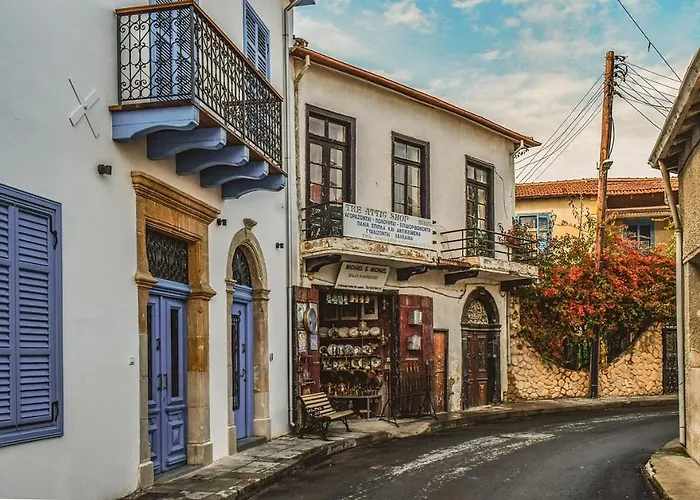 Sunshine Escape Λάρνακα