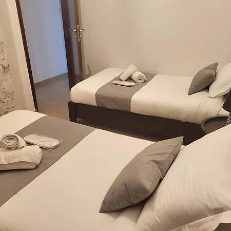 Sunshine Escape לרנקה